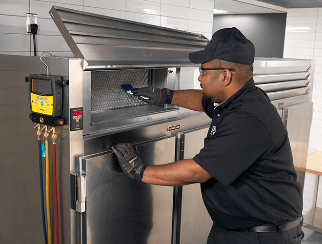 Técnico especialista en refrigeración comercial
